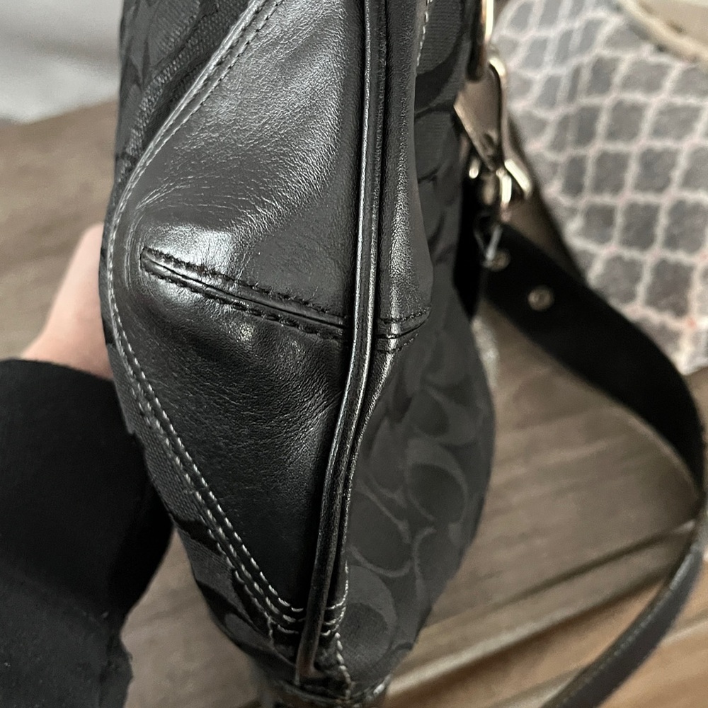 Vintage Coach 2007 Signature Hampton Clip Hobo Bag - Style 11576 - Picture 17 of 17